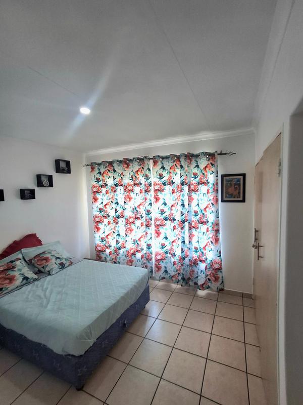 3 Bedroom Property for Sale in Flamwood North West